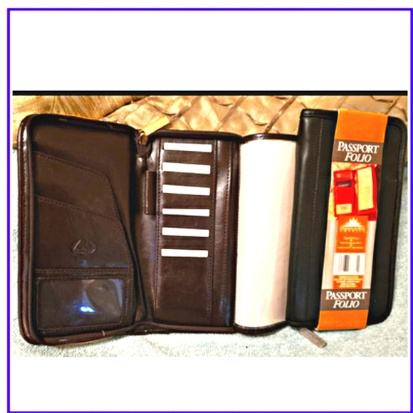 🔥BLACK OR BROWN🔥PASSPORT/ITINERARY/CREDIT CARD HOLDER NEW - Picture 3 of 4